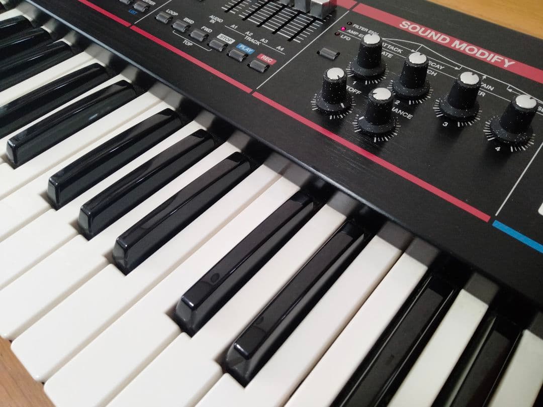 【美品】Roland シンセサイザーJUNO-G 128MBメモリ増設スタンド付