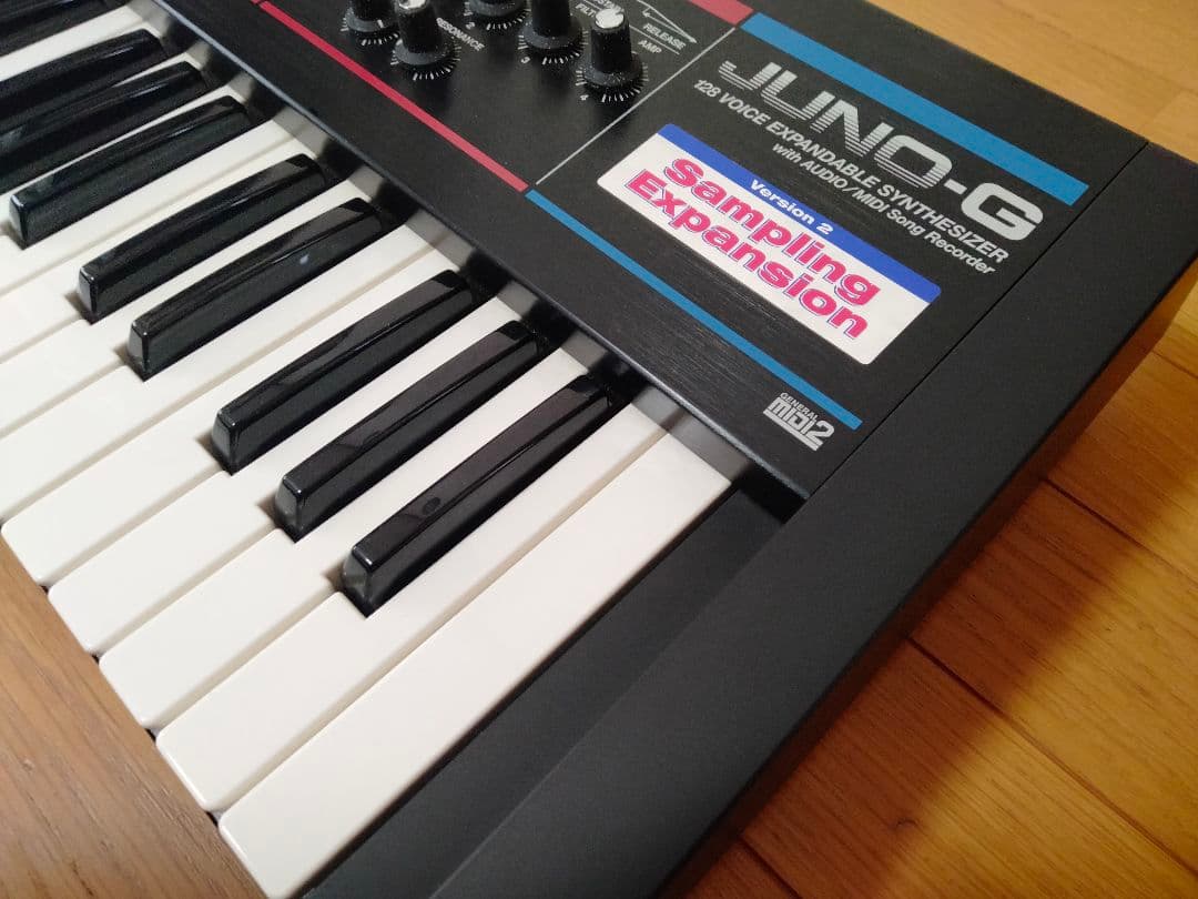 【美品】Roland シンセサイザーJUNO-G 128MBメモリ増設スタンド付