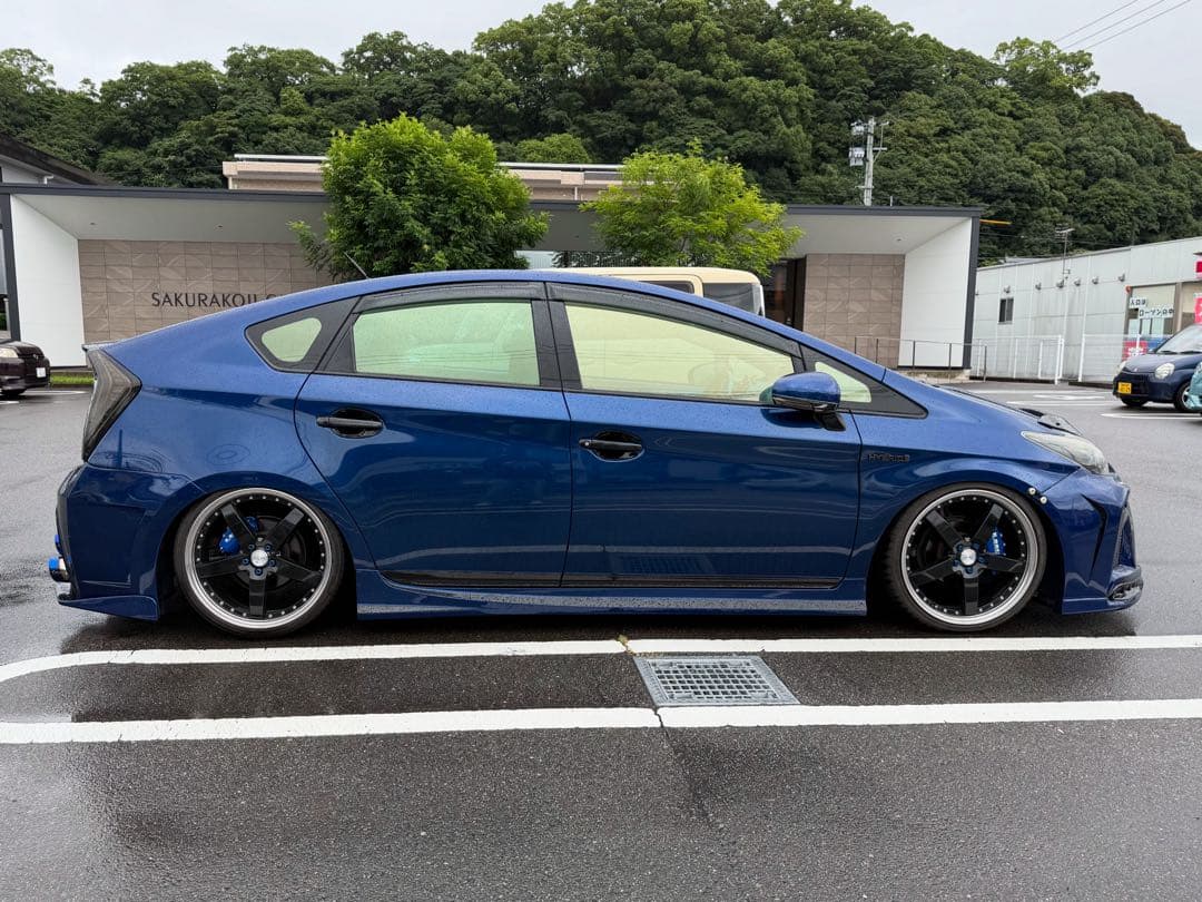 30プリウス K-BREAK ブレーキキャリパーカバー