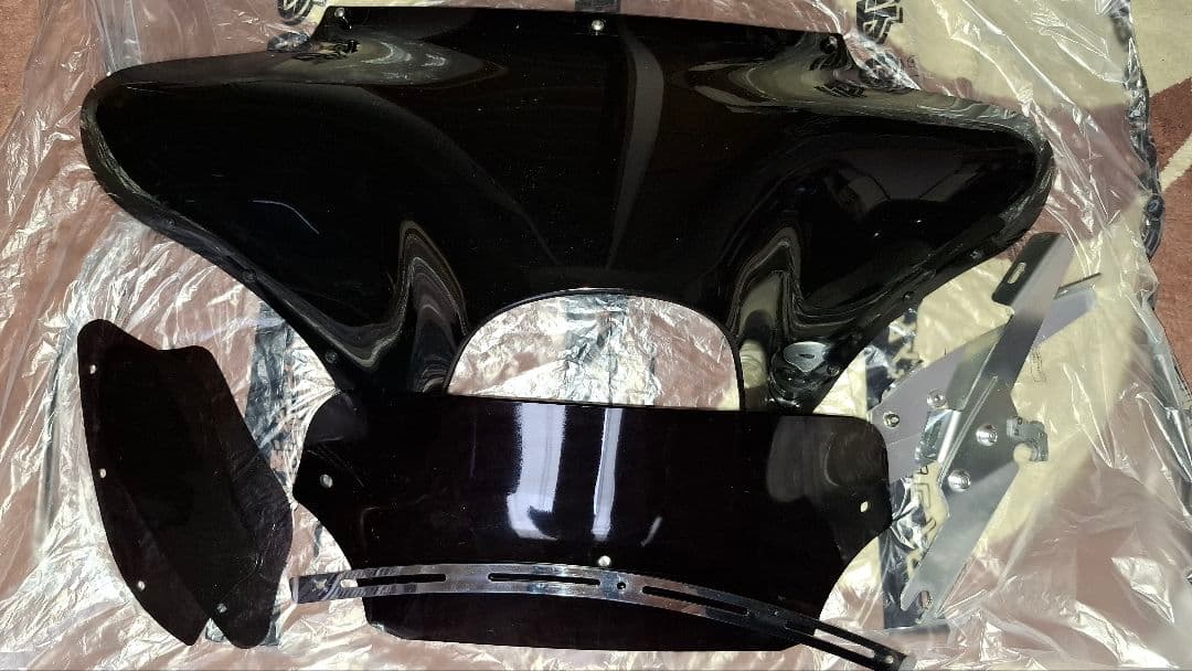 ロードキング　メンフィスシェード バットウイング フェアリング その他