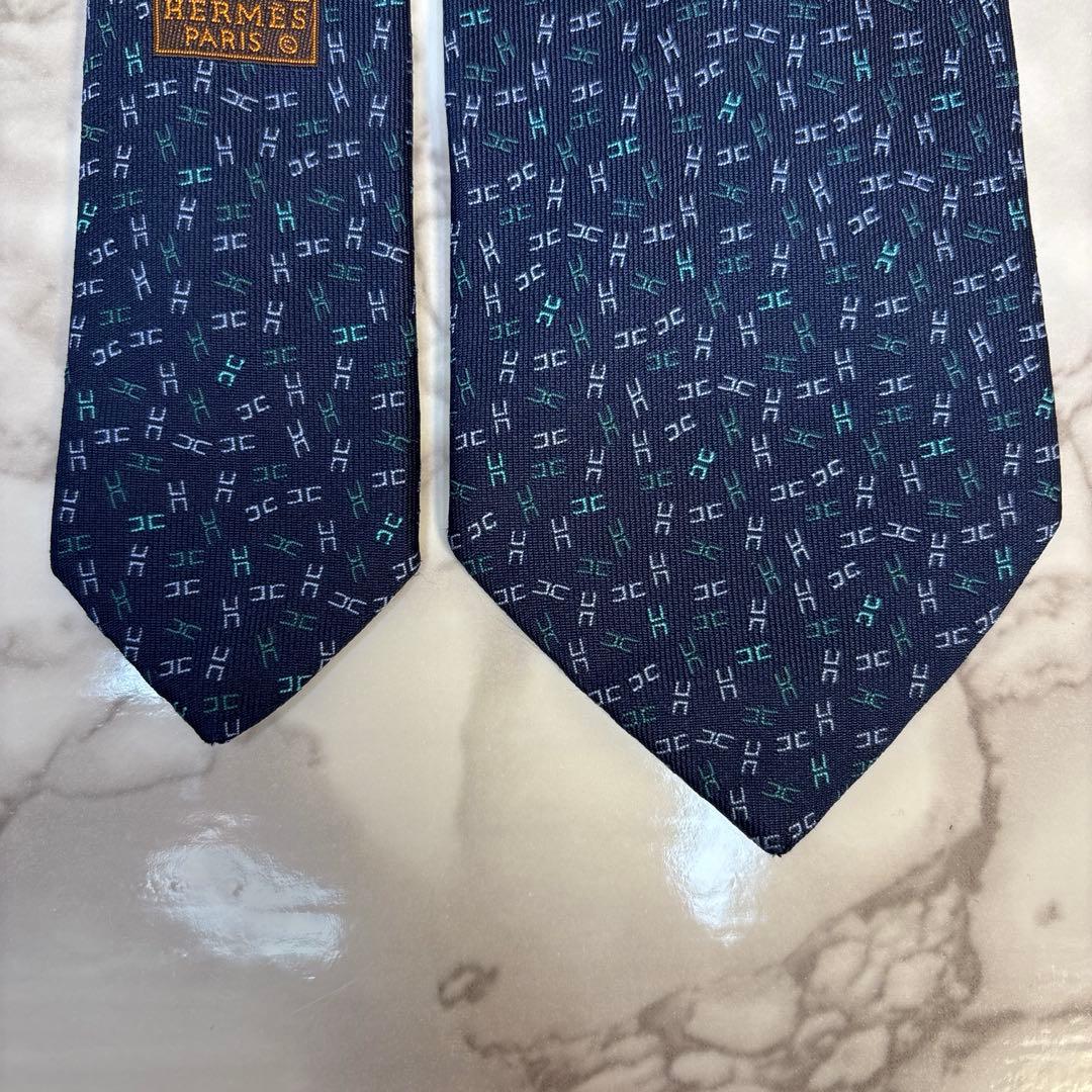 【極美品✨】HERMES ネクタイ　ファソネ　ネイビー　紺　刺繍　ブルー　青　H
