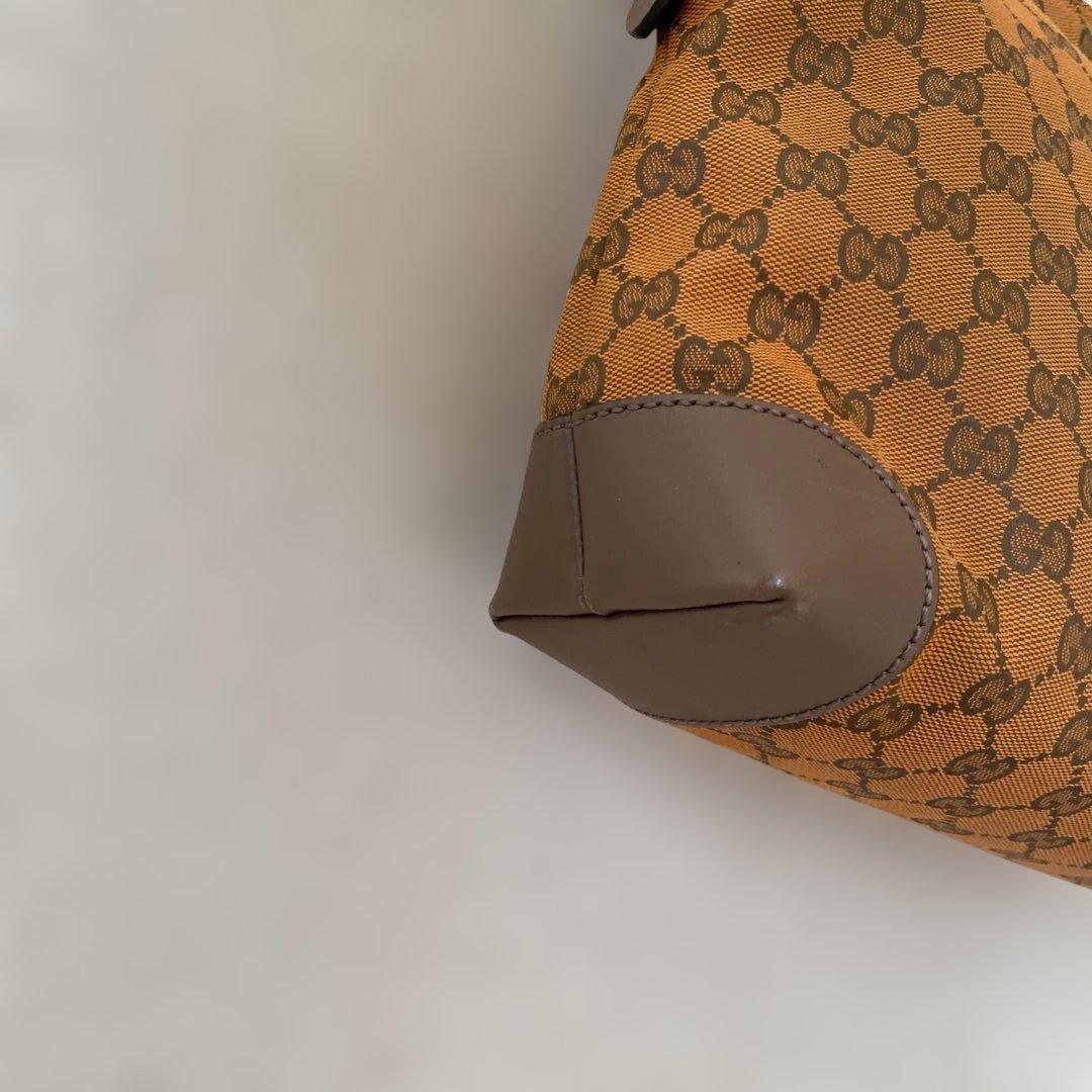 美品　グッチ ショルダーバッグ クロスボデG Gシェリーラインバッグ