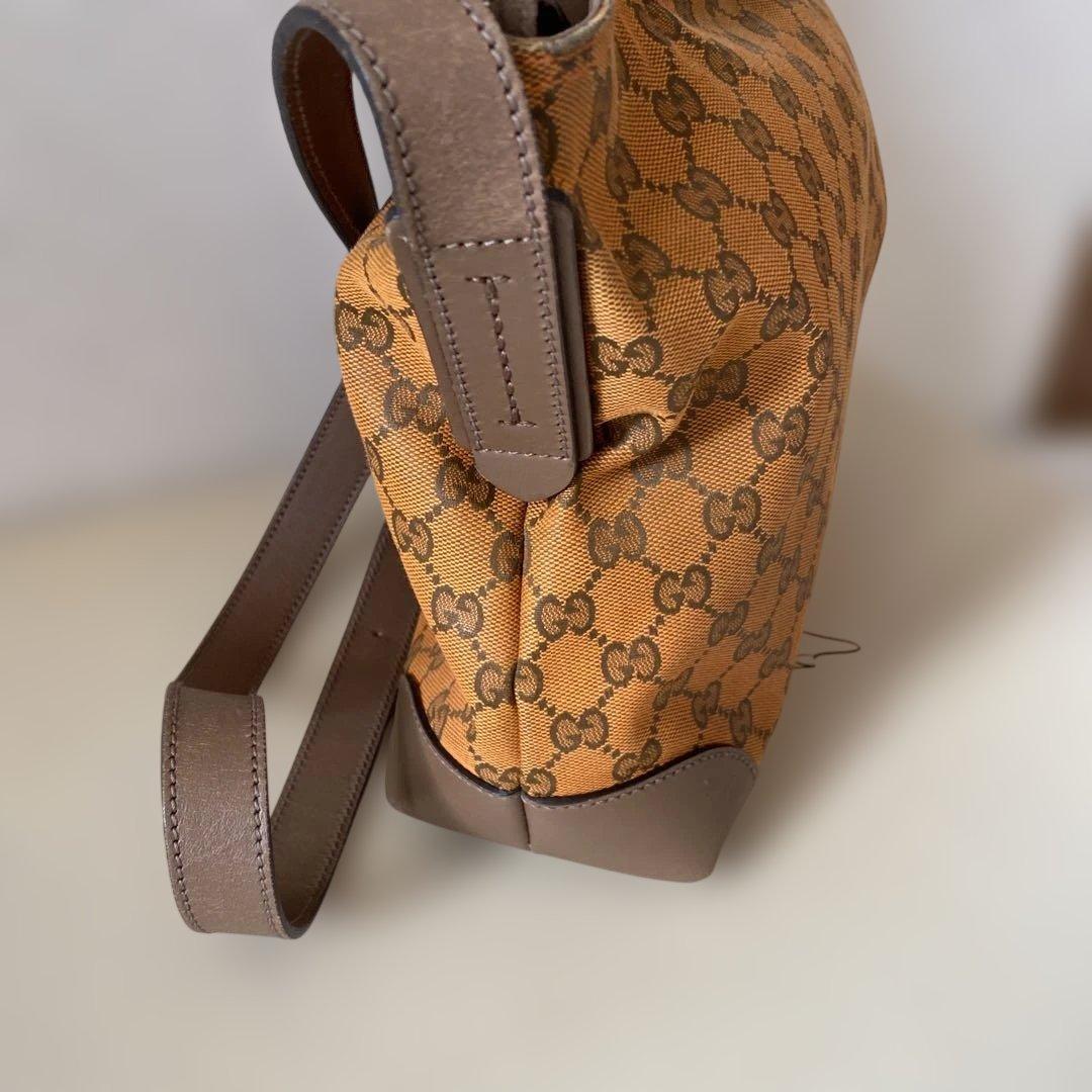 美品　グッチ ショルダーバッグ クロスボデG Gシェリーラインバッグ