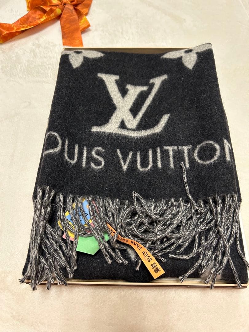 ルイヴィトン カシミア レイキャビック グレー×ブラック モノグラム マフラー