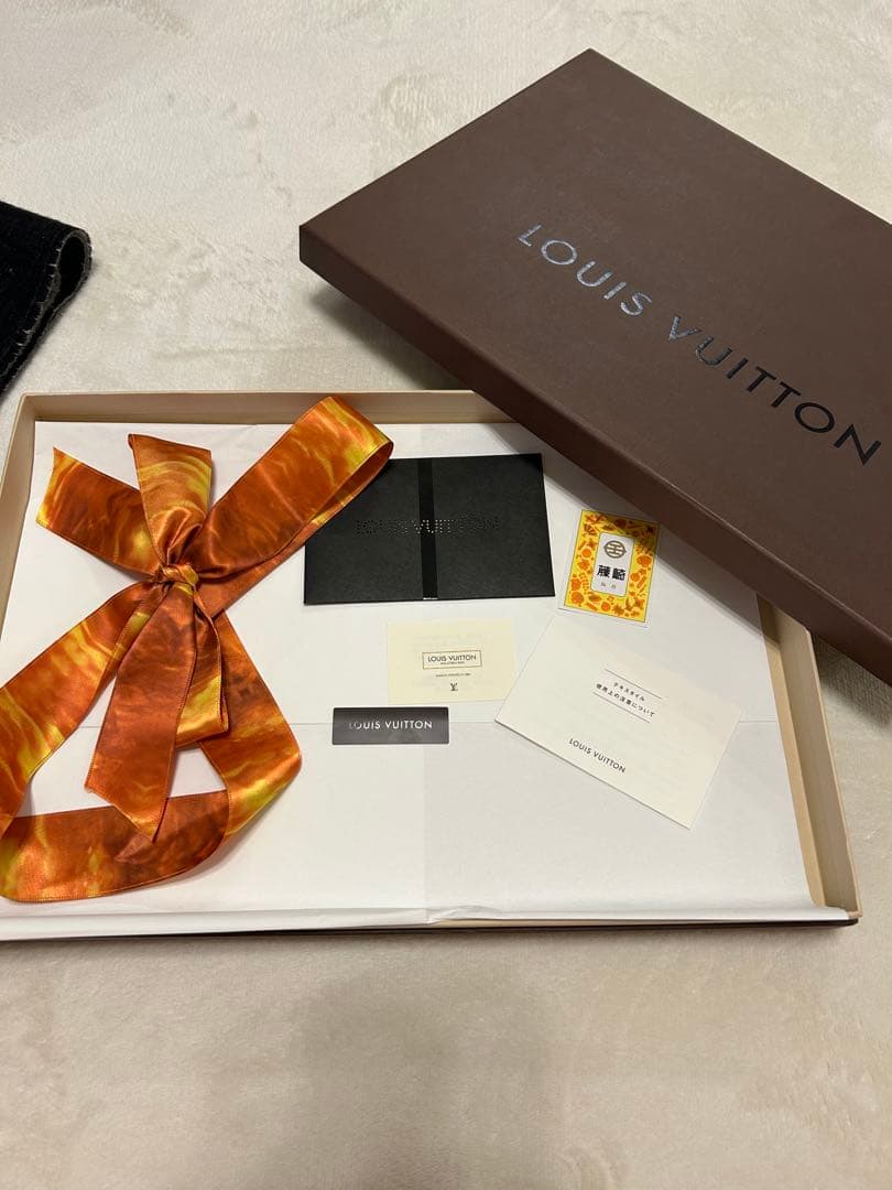 ルイヴィトン カシミア レイキャビック グレー×ブラック モノグラム マフラー