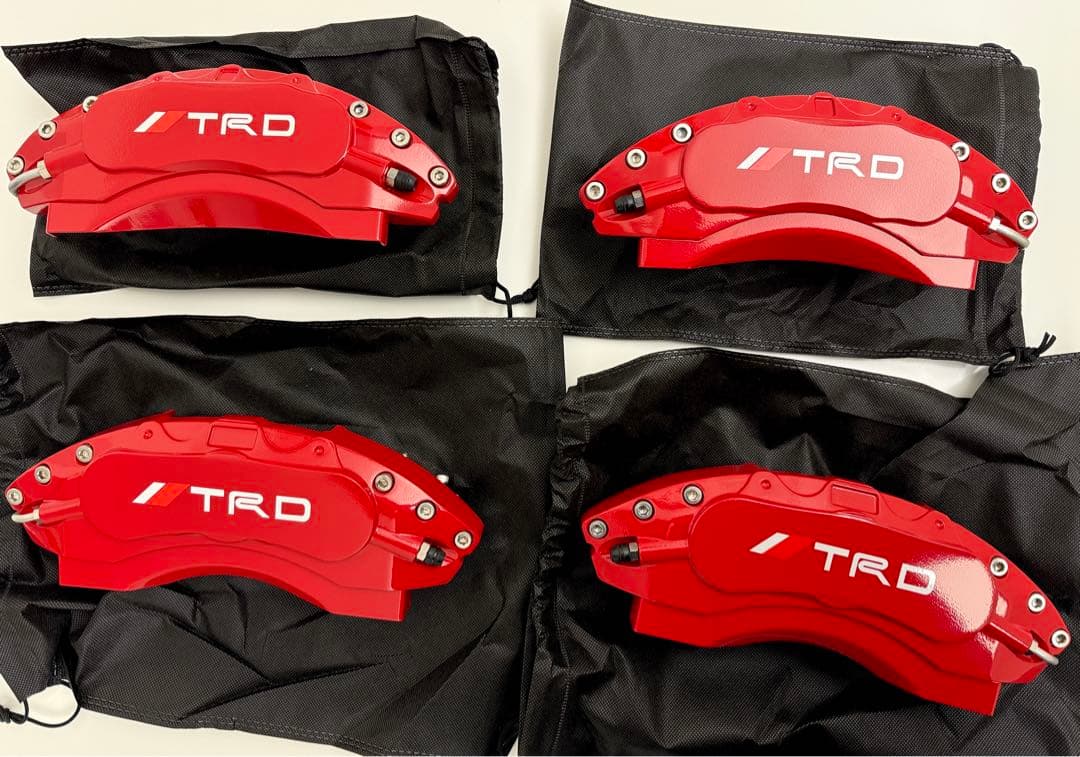 トヨタ クラウンスポーツ キャリパーカバー 赤