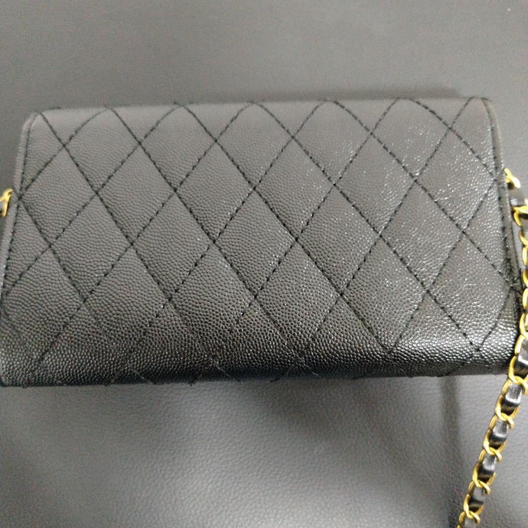 に*ん様 チェーンウォレット　キルティング　長財布　ノベルティ