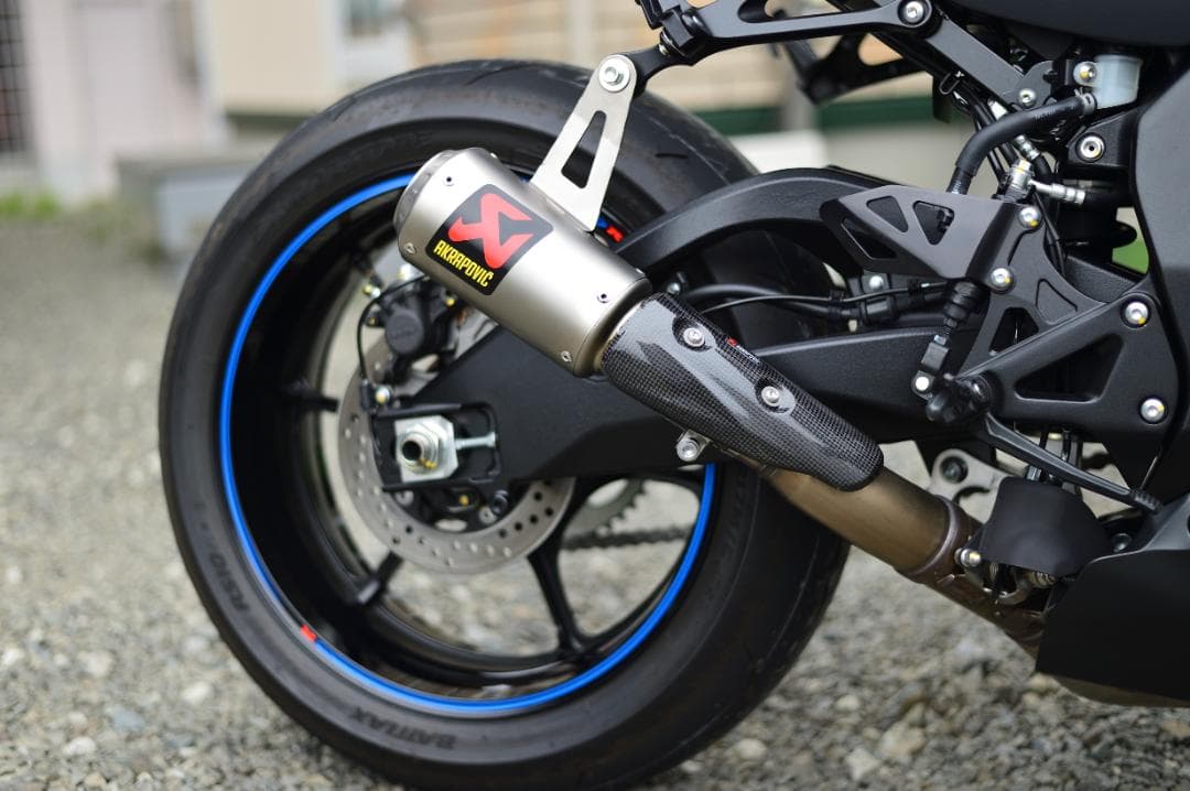 GSXR1000　アクラポビッチ　スリップオンラインマフラー