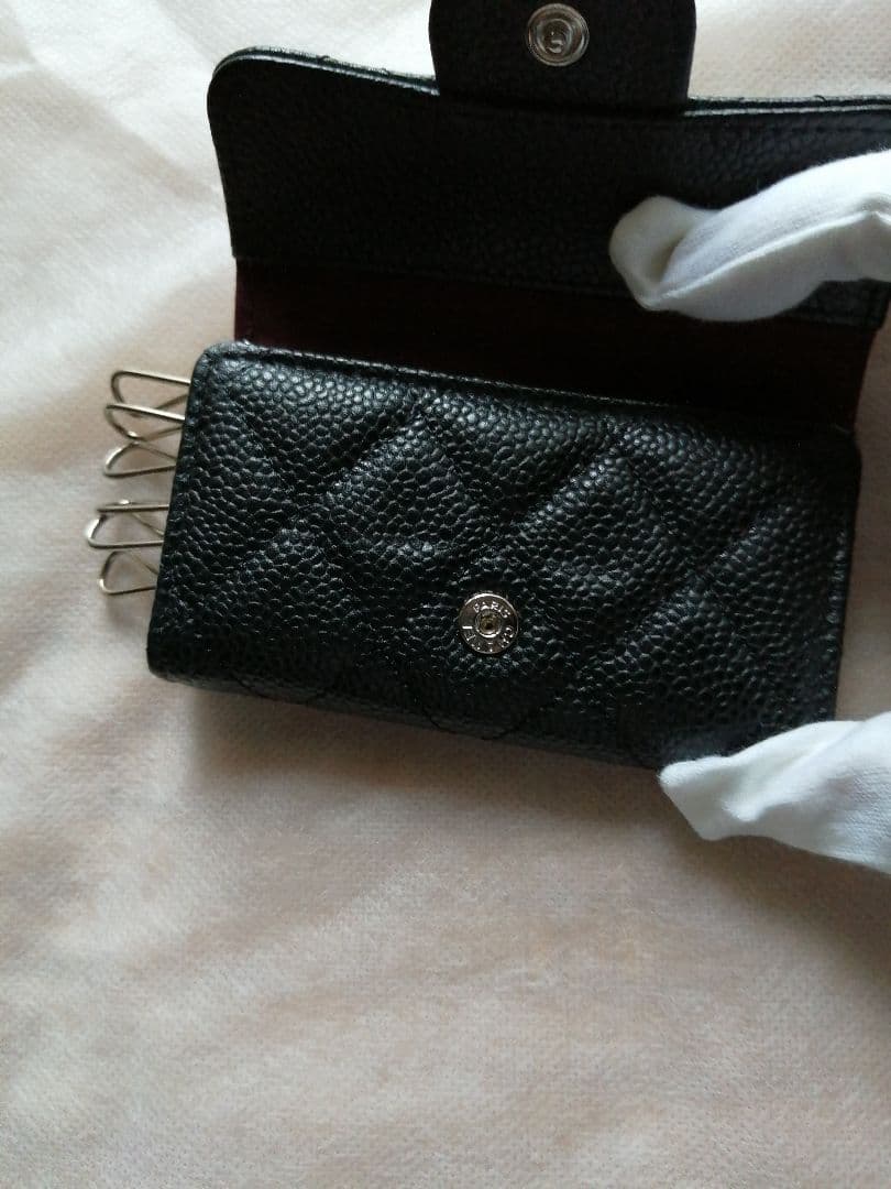 CHANEL キャビアスキン　ブラック キーケース6連