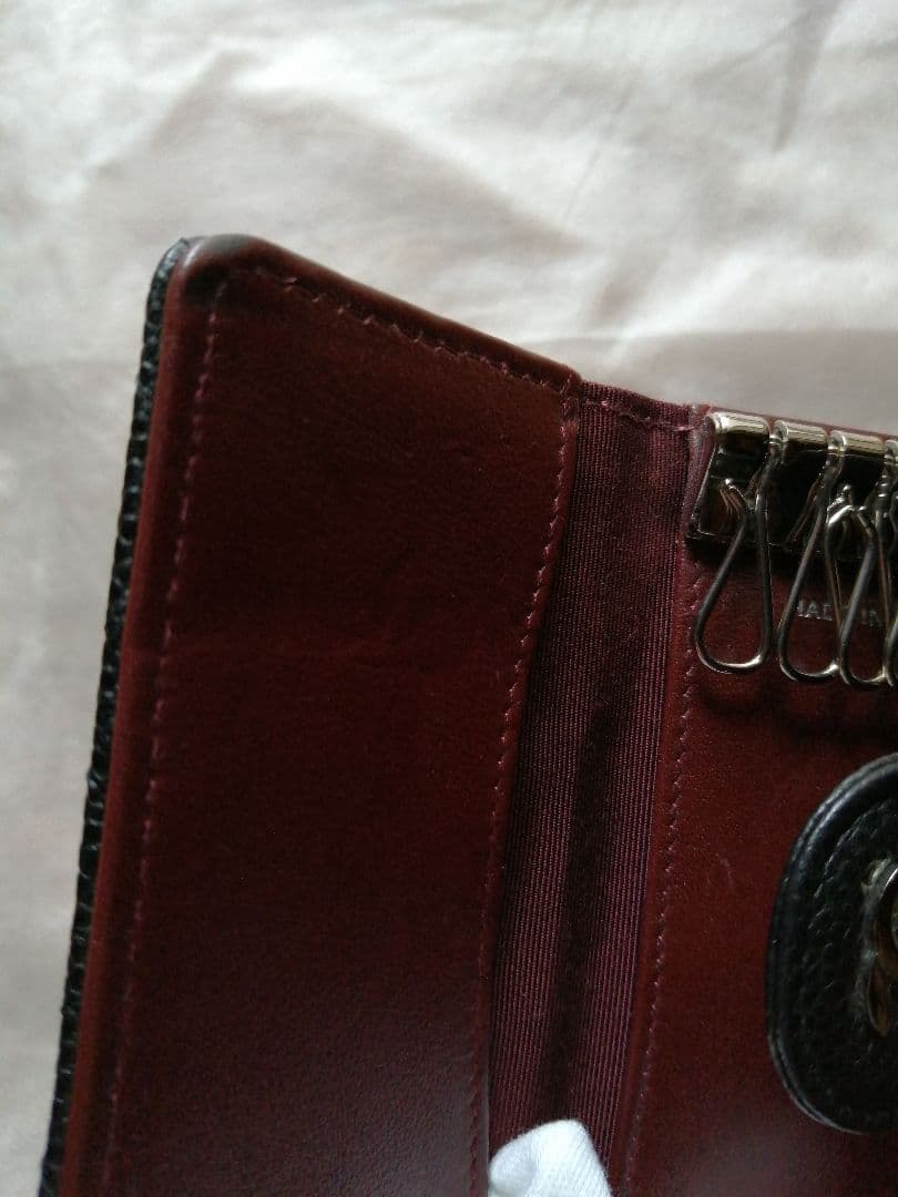 CHANEL キャビアスキン　ブラック キーケース6連