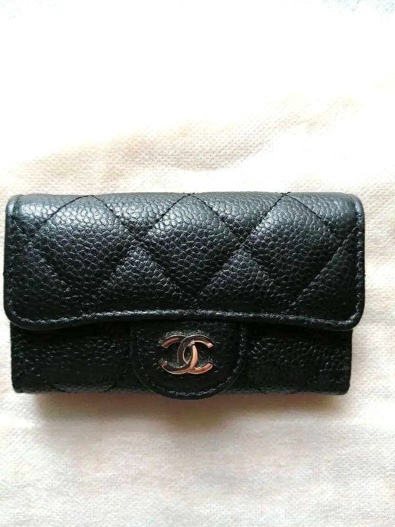 CHANEL キャビアスキン　ブラック キーケース6連