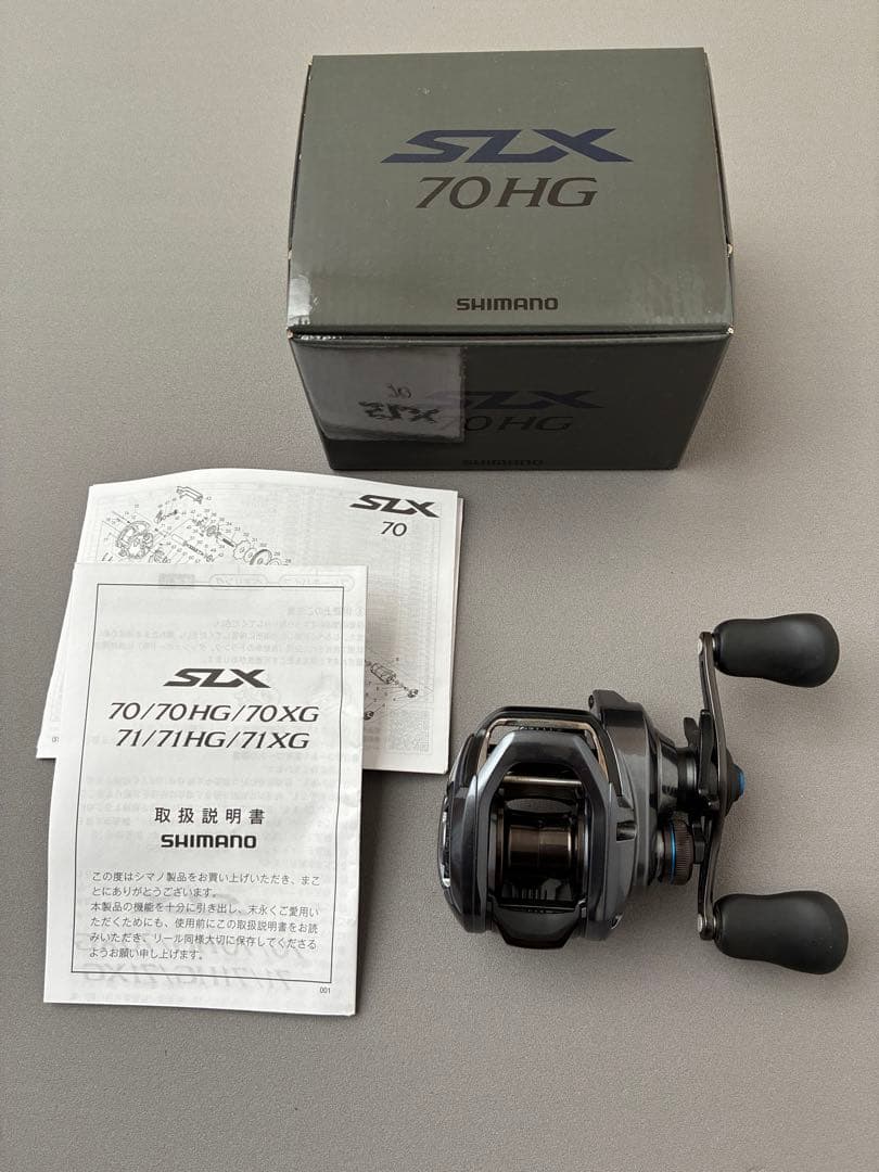 【美品】シマノ 24 SLX 70HG 右巻き ベイトリール