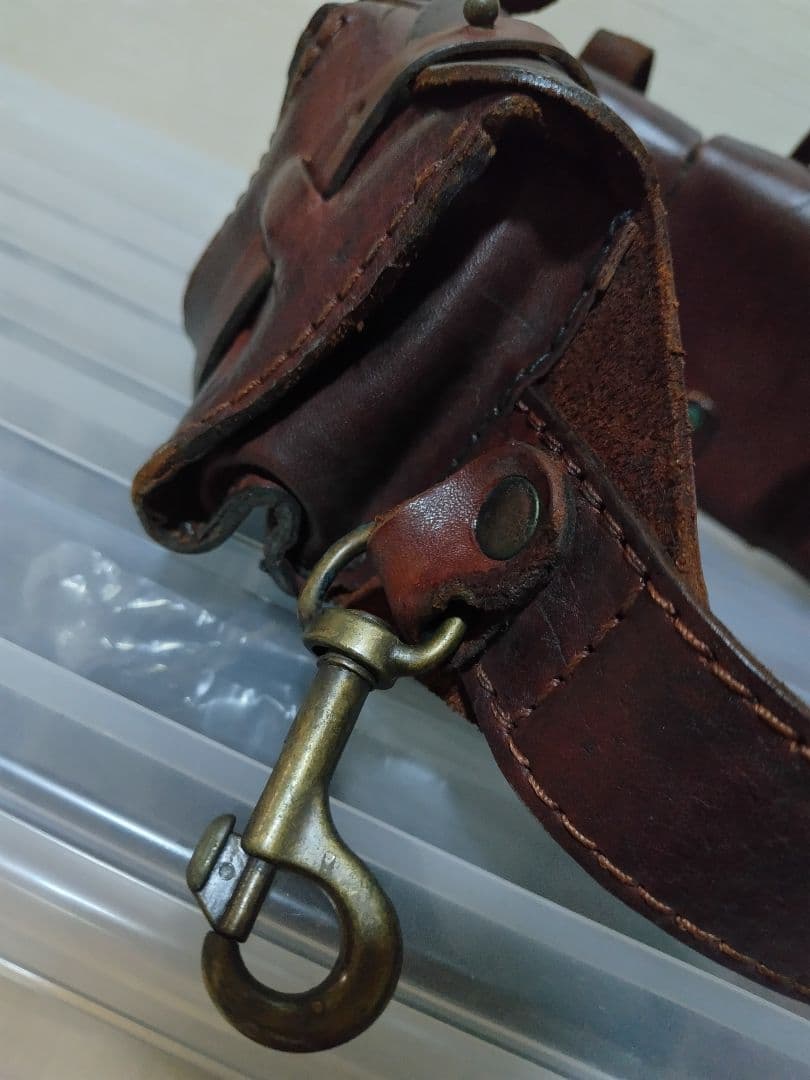 レザーバンダリア 5連 ミリタリー パンク