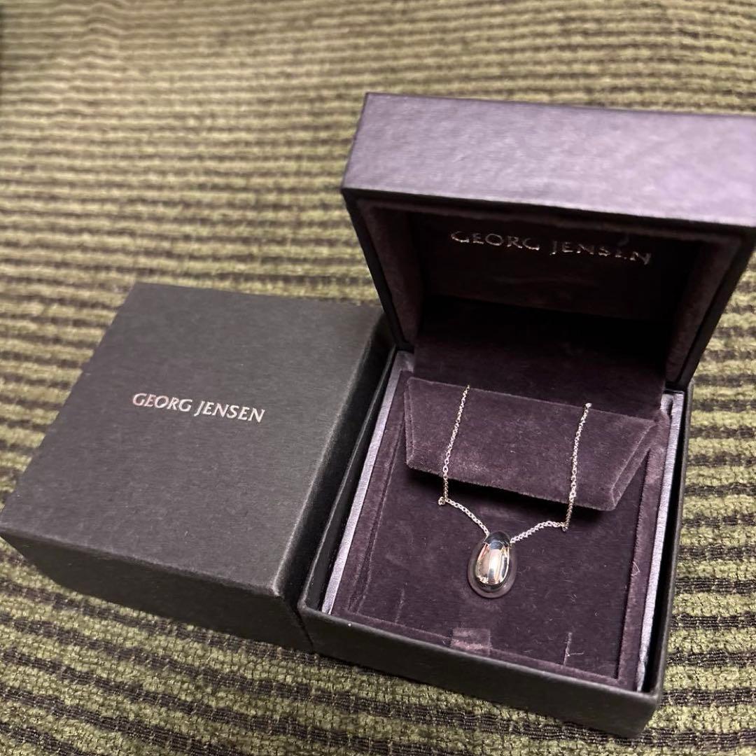   シルバー　ペンダント　卵型