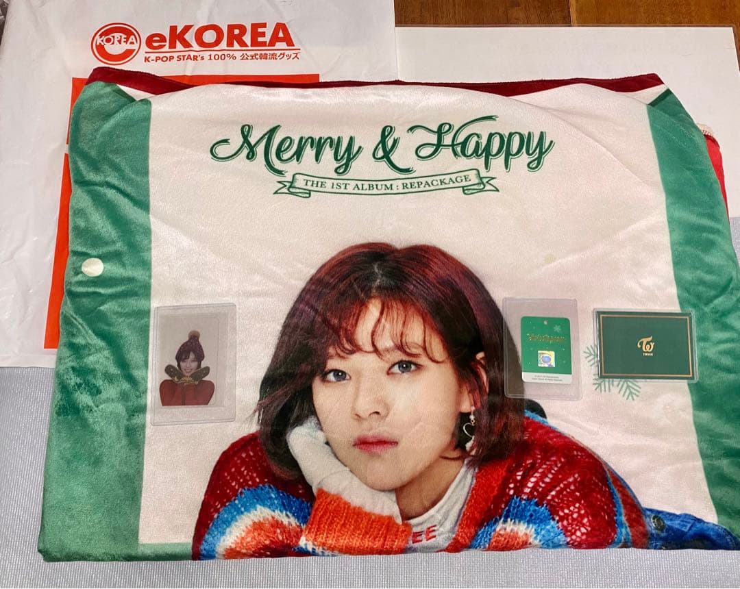 TWICE クリスマス ジョンヨン ブランケット【トレカ付】