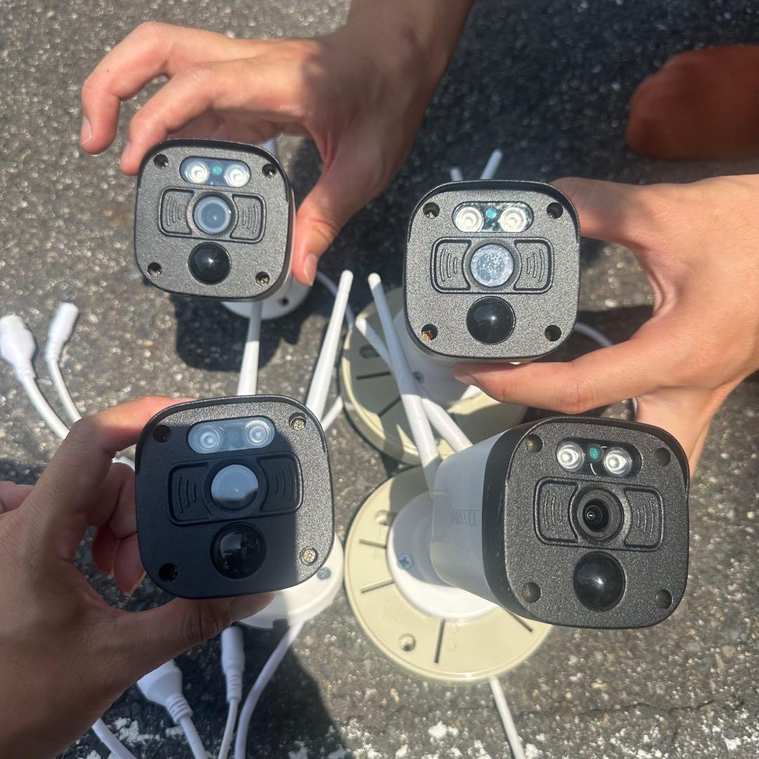 防犯カメラ　OOSSXX 10インチモニター付　4台