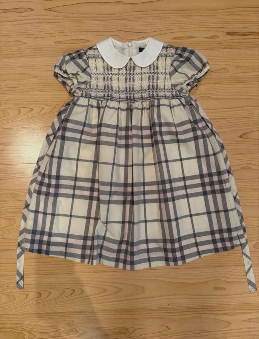 【クリーニング済み】Burberryチェック柄半袖ワンピース120㎝