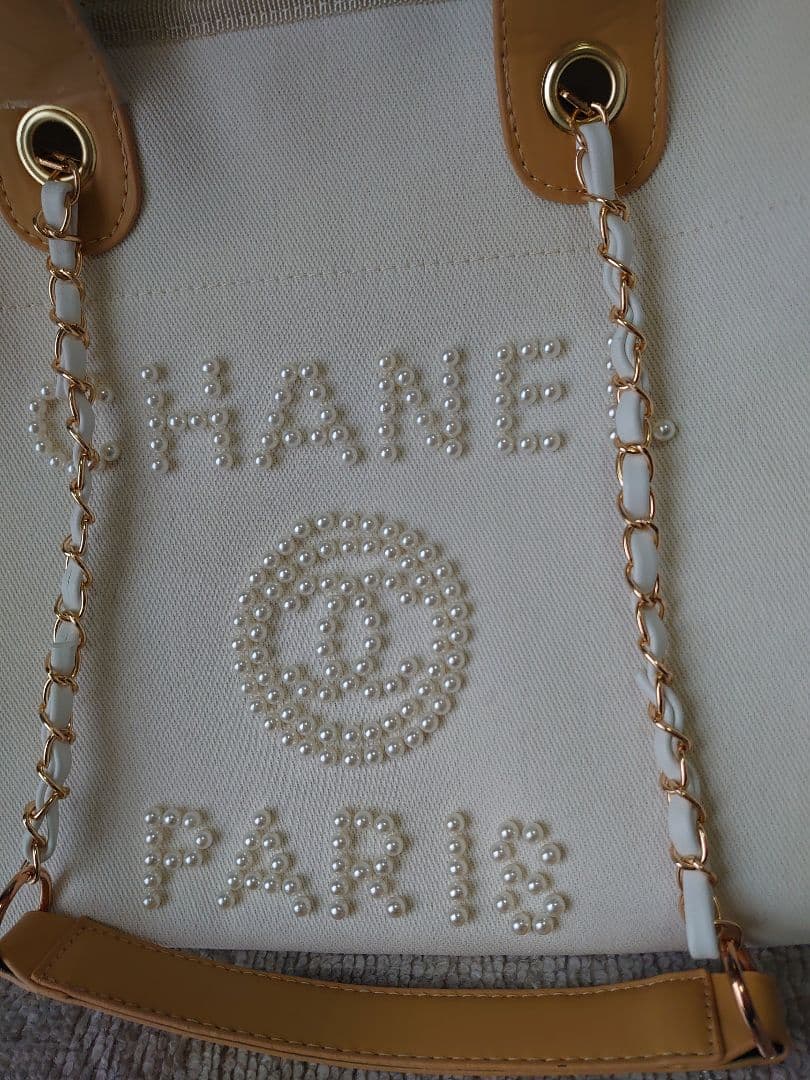 CHANEL 　ノベルティ　パール装飾 トートバッグ　ホワイト系