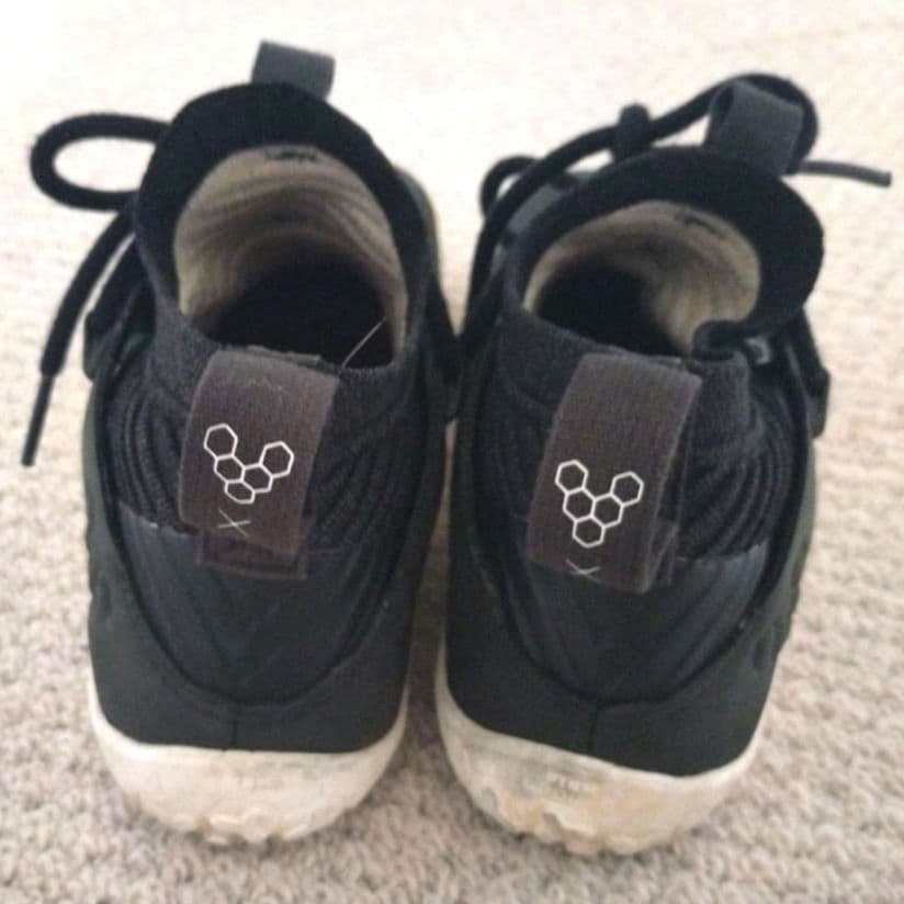 Vivobarefoot マグナ FG ウィメンズ 38