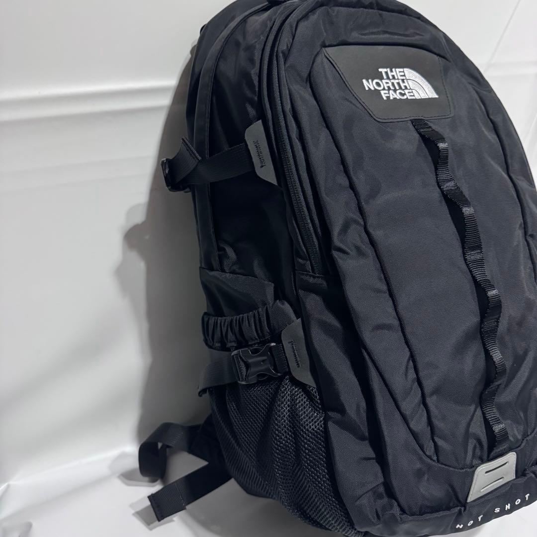 【大人気✨】ノースフェイス　ホットショット　黒
