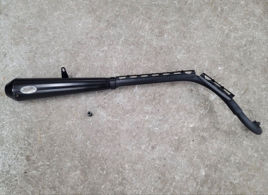 CT125 Diablo ブラック マフラー