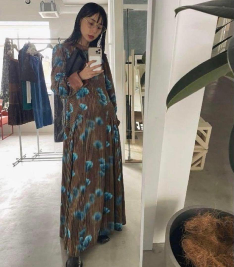 Ameri VINTAGE MILA VELOUR CUT DRESS［M］