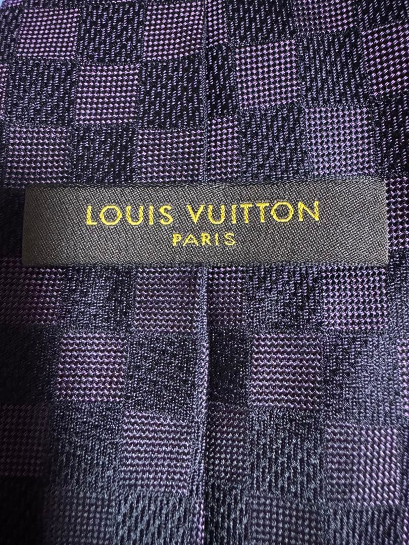 値下げ！LOUIS VUITTON ダミエ柄　パープル　シルク ネクタイ