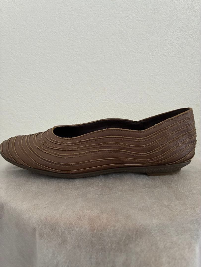 ヨーガンレール　ぐるぐるステッチシューズ24.5cm