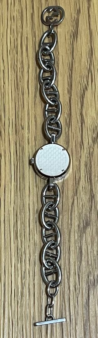 GUCCI 107 ブレスウォッチ　シルバー文字盤　腕時計　アクセ　不動