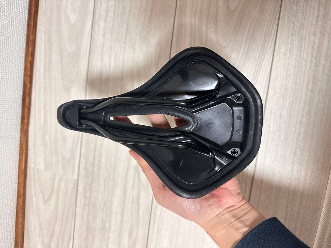 （未使用）Specialized Power サドル 155mm