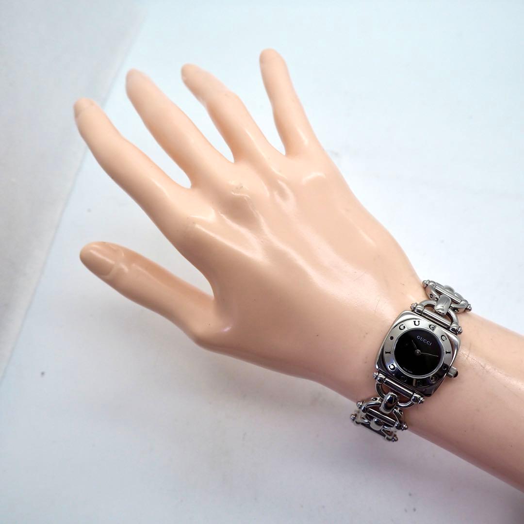 26【美品】GUCCI レディース 時計 シルバー ブラック 6400L