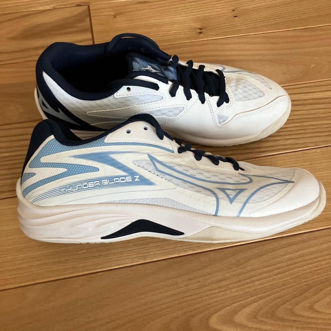 【最終値下げ】シューズ24.5・ショーツ・膝あて×2、MIKASA練習球