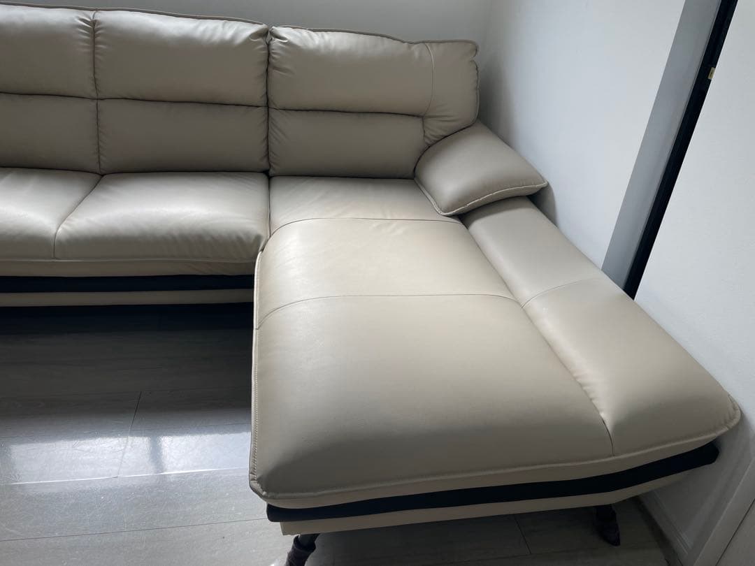 T*U様 ニトリ【定価169900円】ベージュ L字型ソファ 本革 カウチ 3人