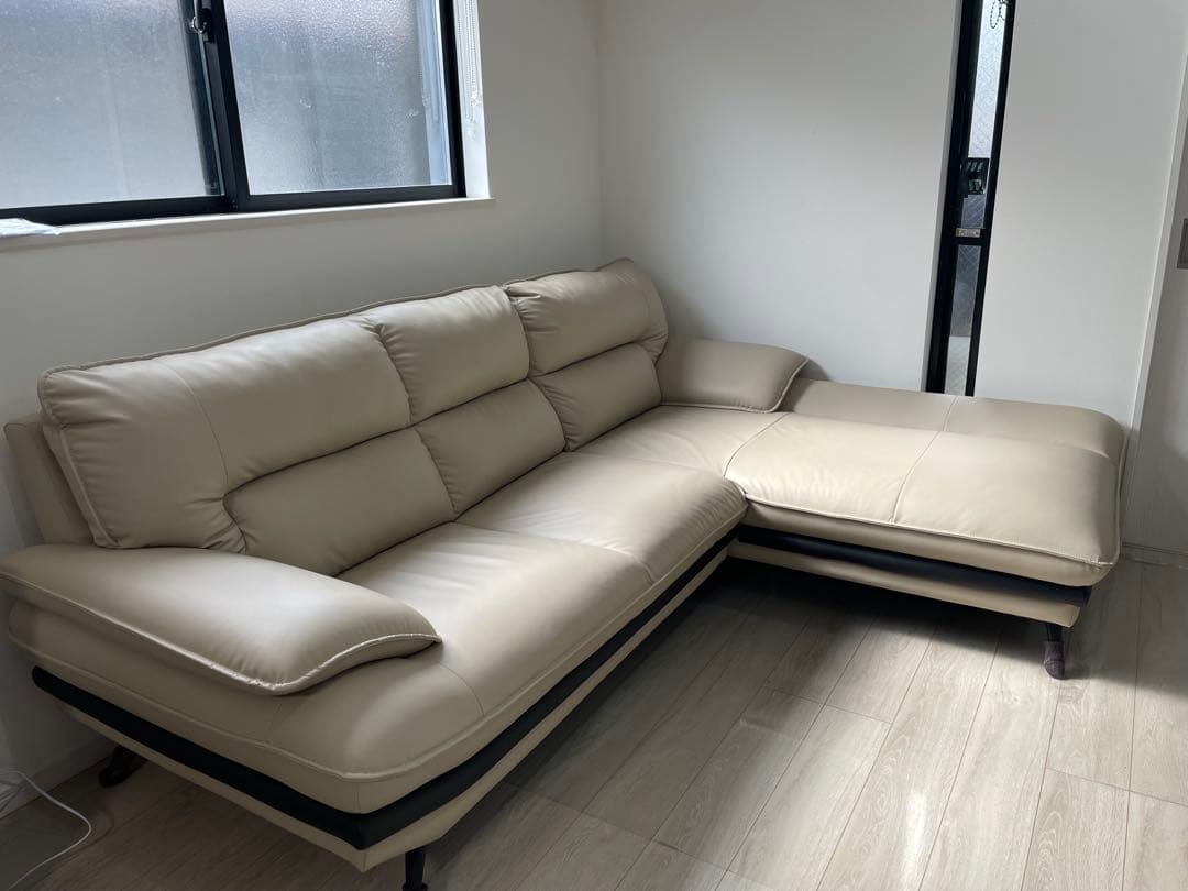 T*U様 ニトリ【定価169900円】ベージュ L字型ソファ 本革 カウチ 3人