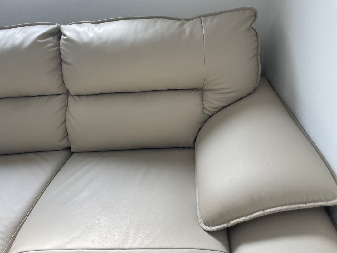 T*U様 ニトリ【定価169900円】ベージュ L字型ソファ 本革 カウチ 3人