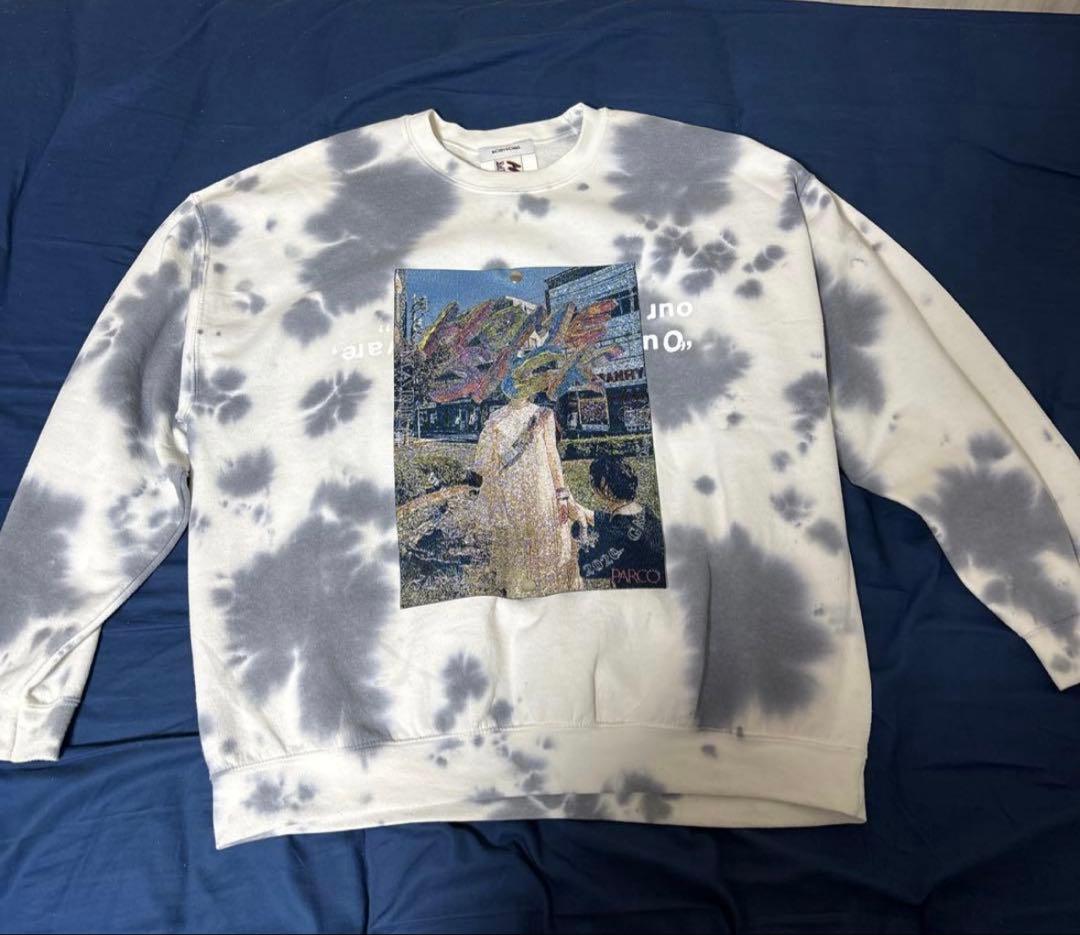 伊藤万理華　BODYSONG.とのコラボによるタイダイ柄スウェットシャツ　中古品