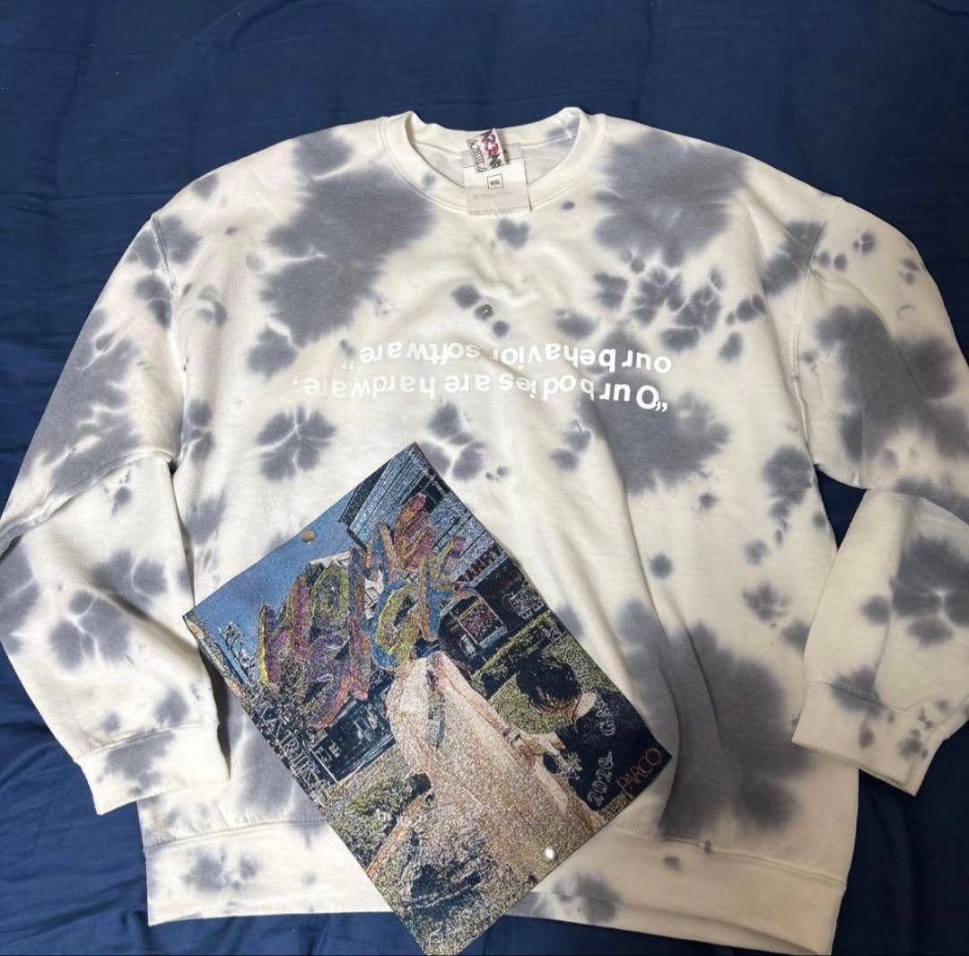 伊藤万理華　BODYSONG.とのコラボによるタイダイ柄スウェットシャツ　中古品