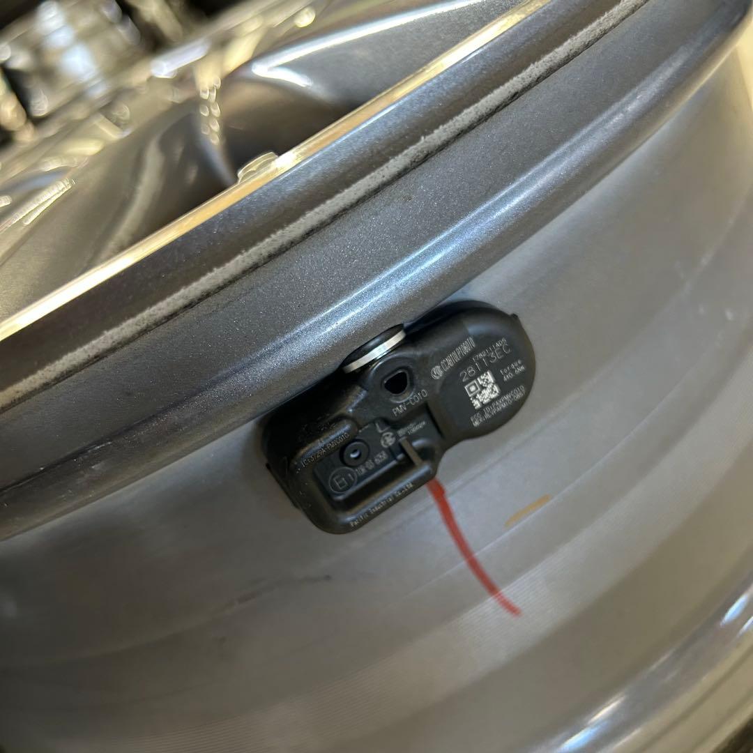 中古アルミ17x7.0レクサスIS300h純正4本セット