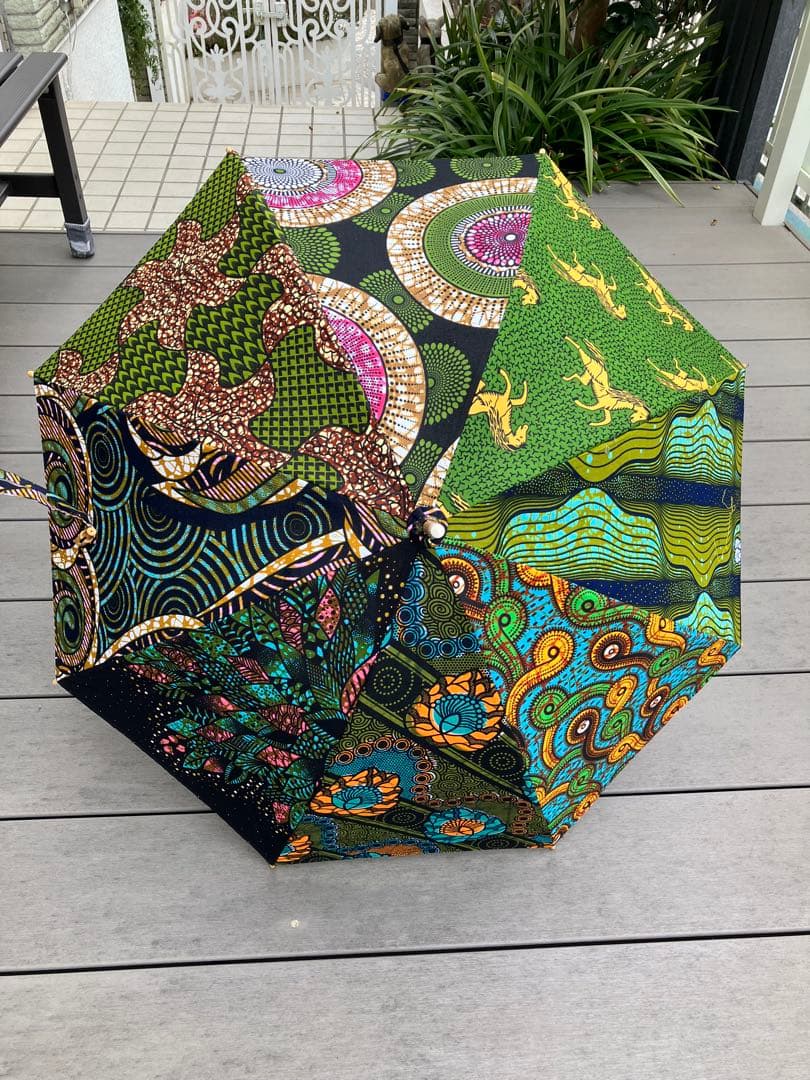 ハンドメイド　パッチワークアフリカ生地　パッチワーク　日傘(大)