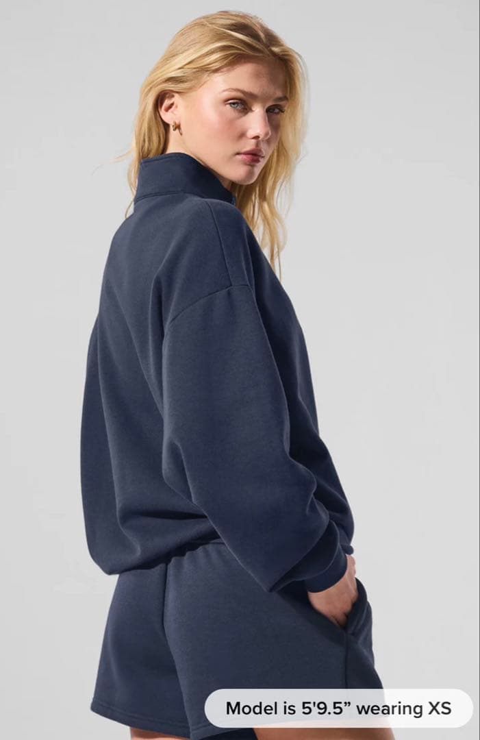 【未使用品　カナダ購入】aloジッププルオーバー購入時20,500円