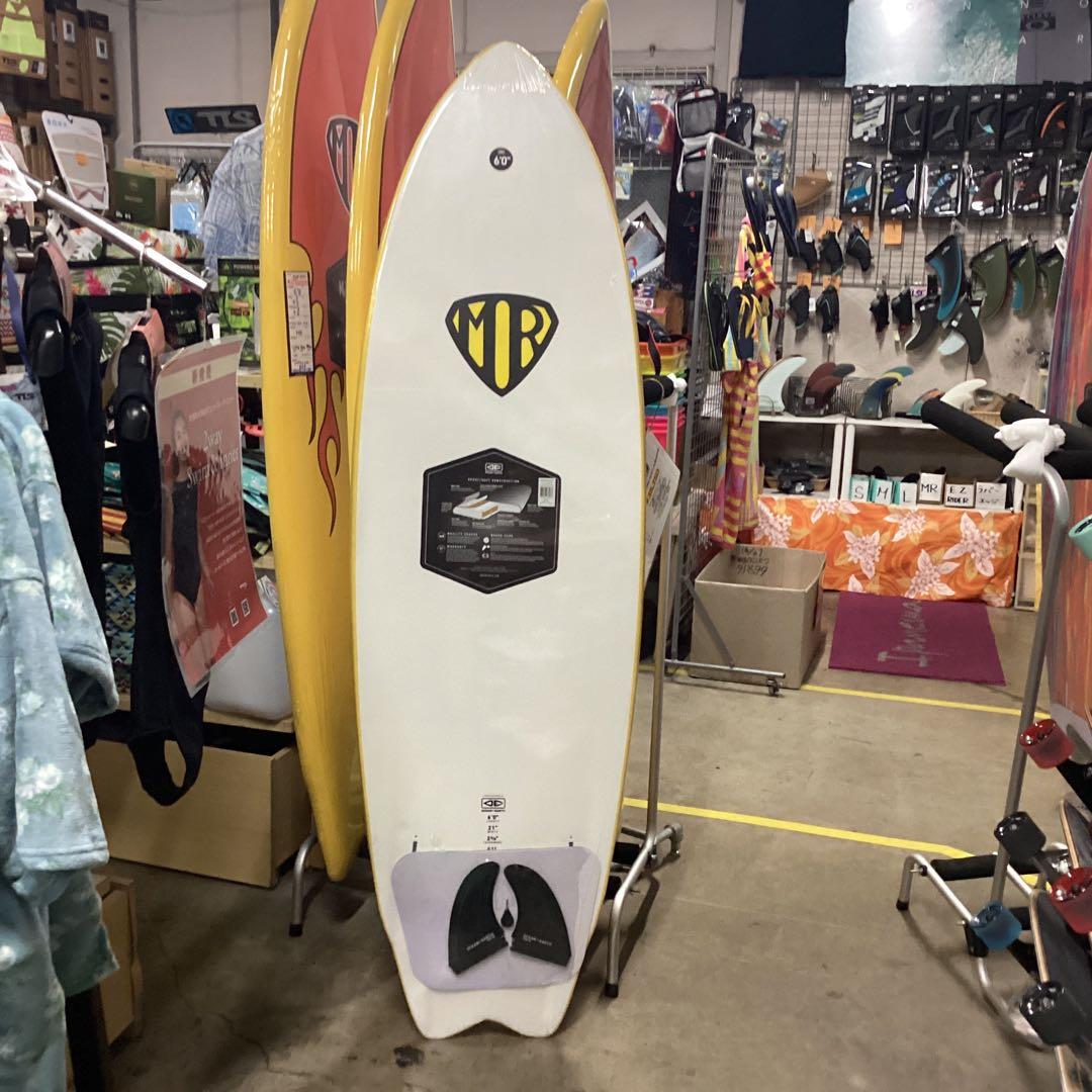 大特価新品MR ボード最速168cm5”6 フィン付きオレンジx白最後の1本です