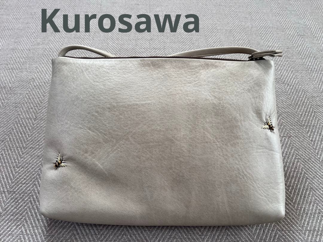 Kurosawa 蜂の刺繍　ライトグレー レザー ショルダーバッグ　本革