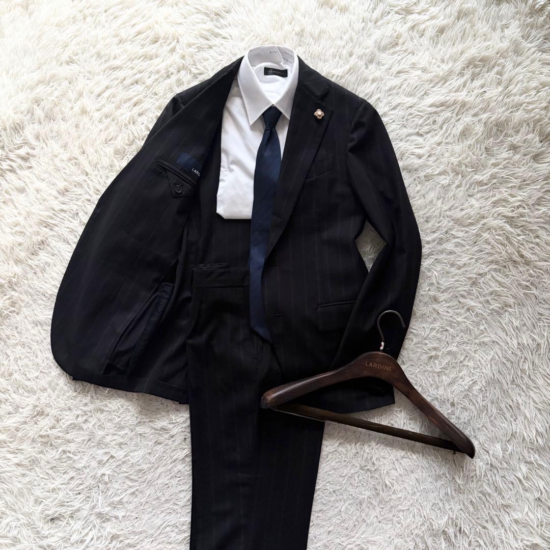 <極美品>LARDINI 新ロゴ ブラック ウール スーツ サイズ44