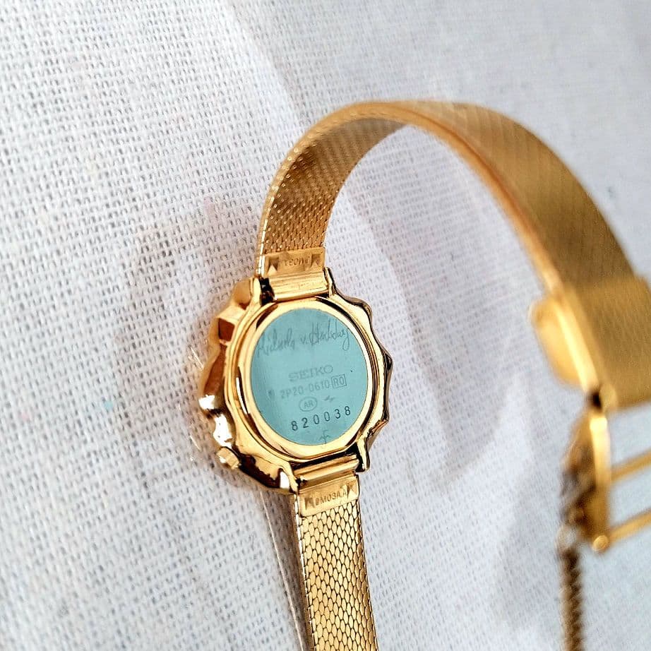 希少 SEIKO セイコー ハプスブルグ家 王女の時計 薔薇モチーフ 腕時計