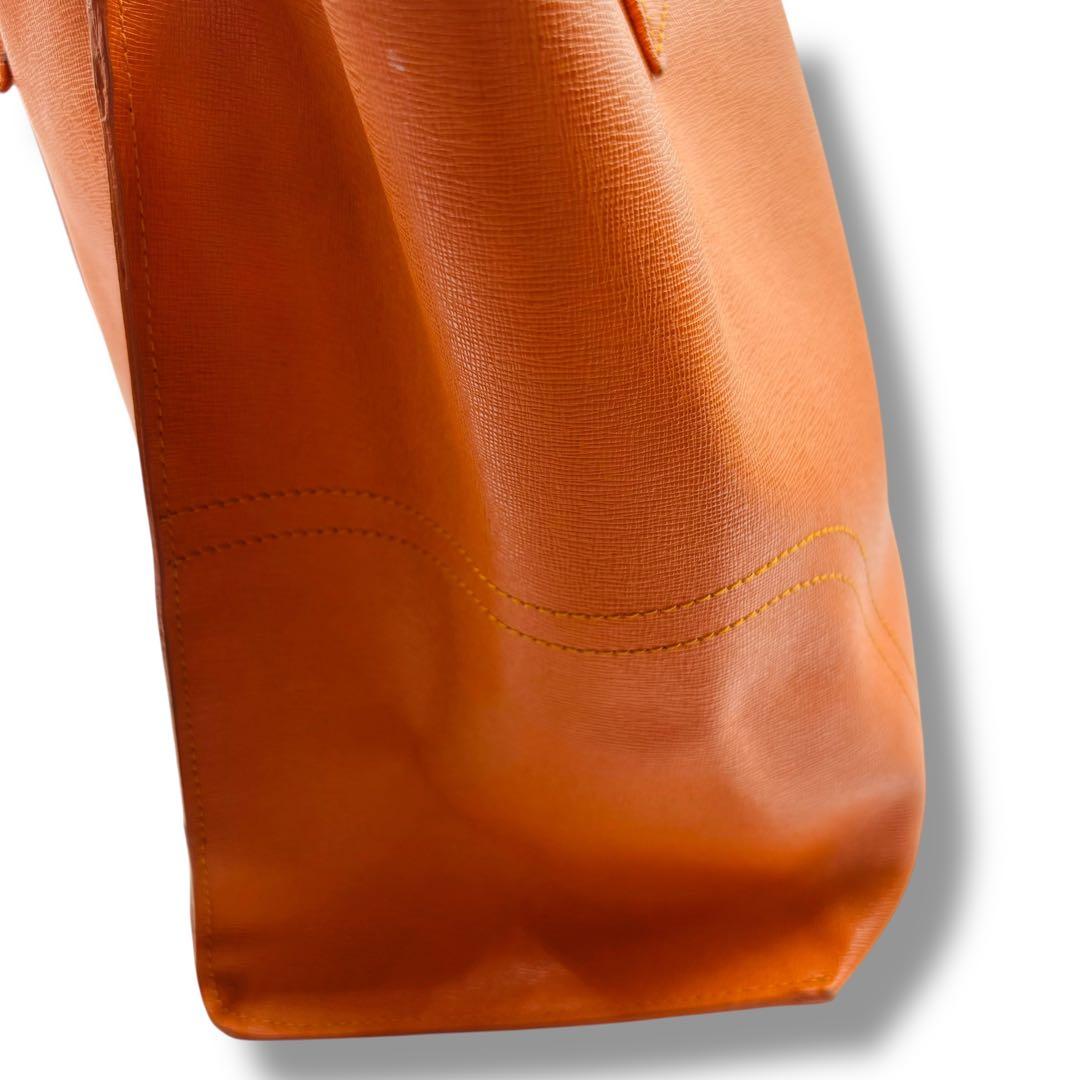 FURLA フルラ カプリッチョ トートバッグ レザー A4 肩掛け オレンジ