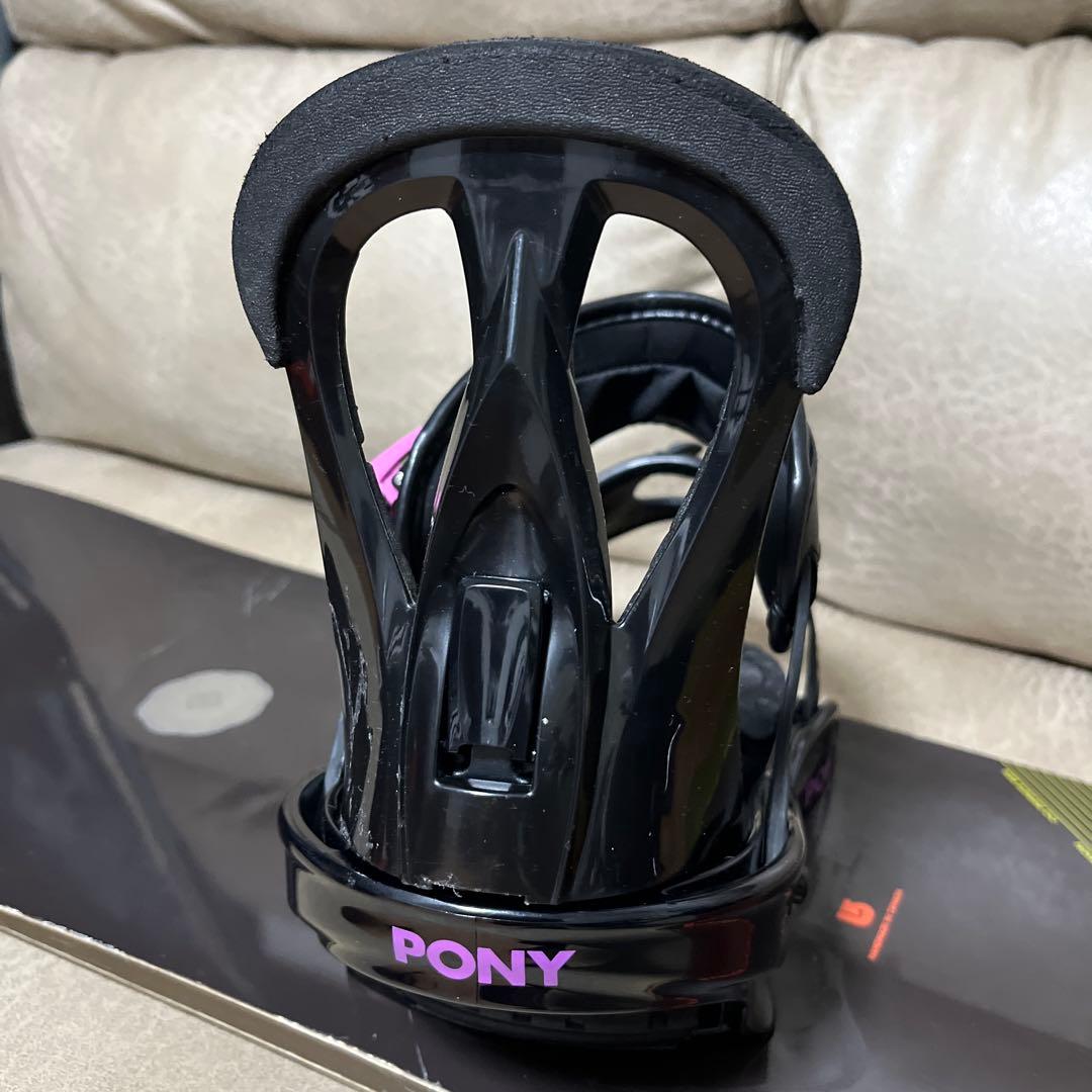 BURTON FEELGOOD 144 × BURTON PONY M