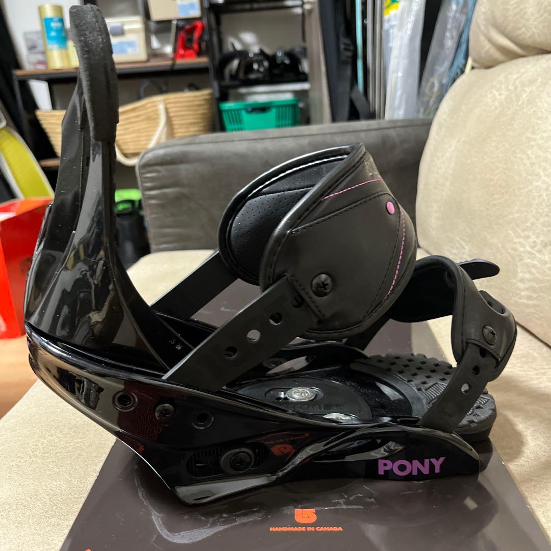 BURTON FEELGOOD 144 × BURTON PONY M