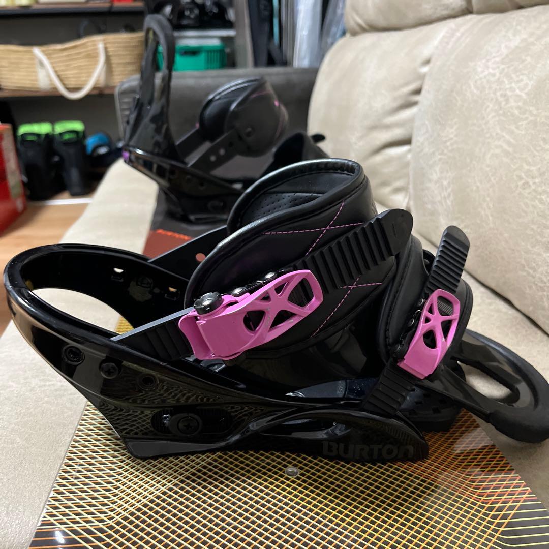 BURTON FEELGOOD 144 × BURTON PONY M