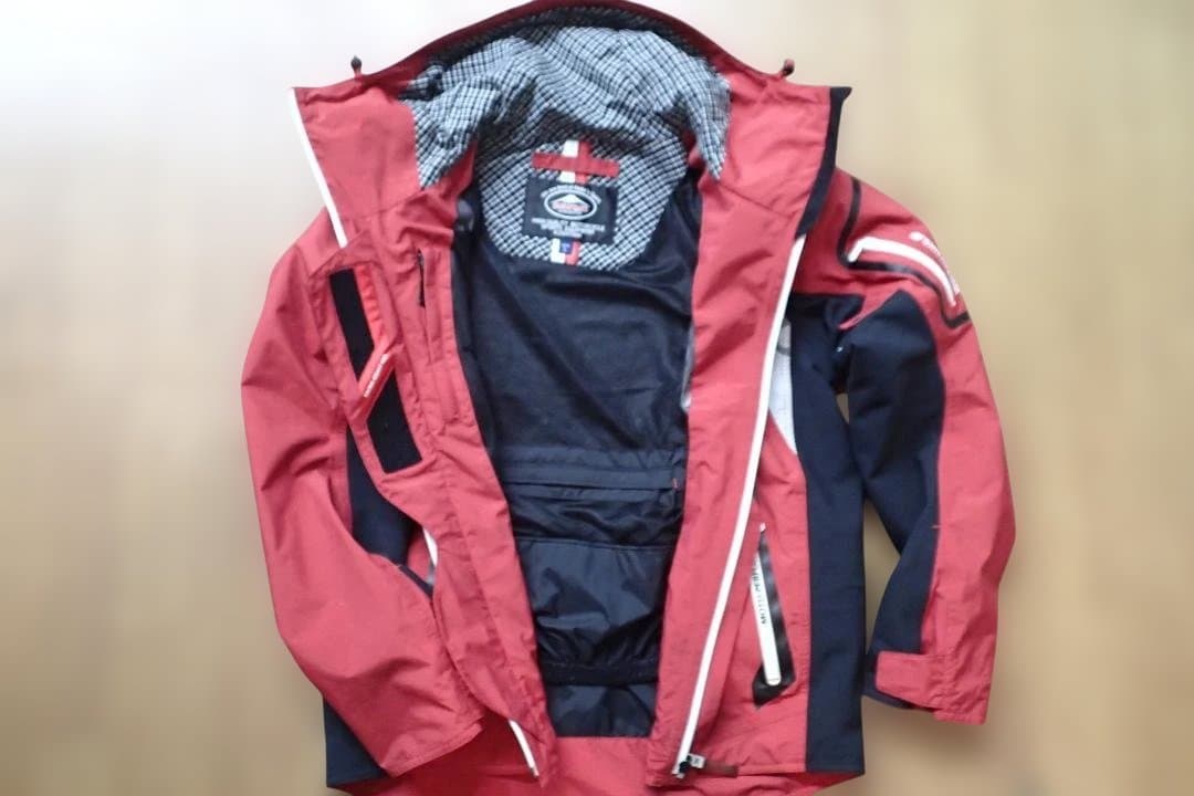 クシタニ　ウィンターアメニタジャケット K-2805赤黒　Lサイズ