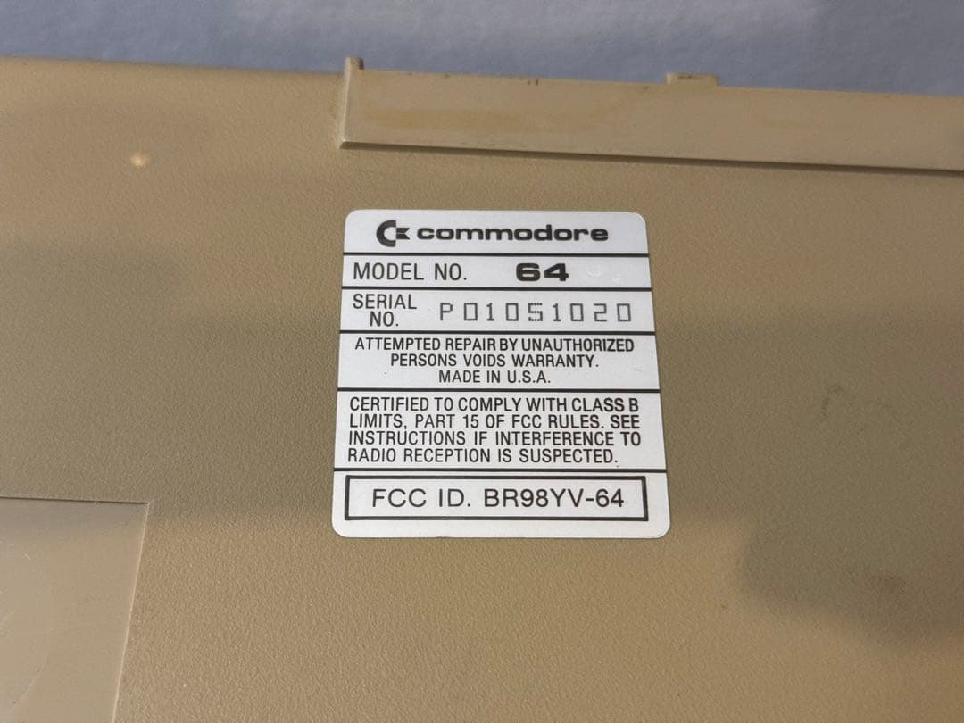 commodore C-64 コモドール64 本体